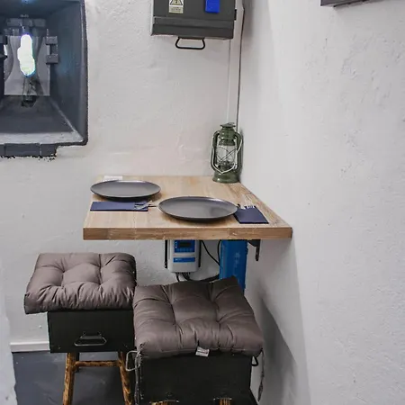 Vojensky Bunker B Lyxtält *